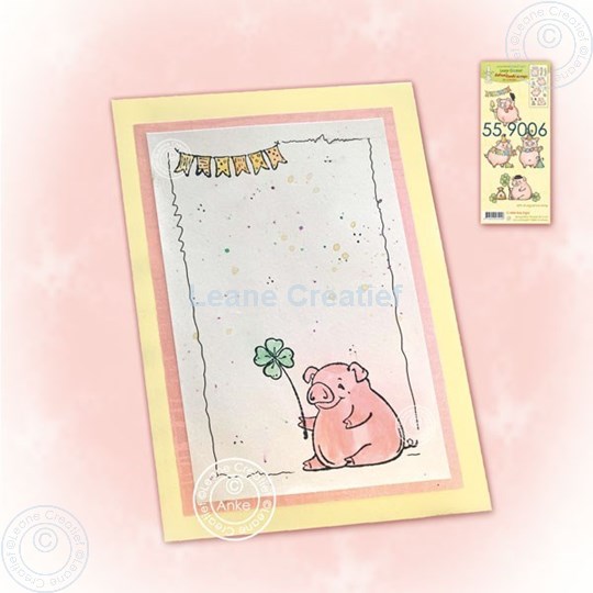 Bild von Piglet with clover